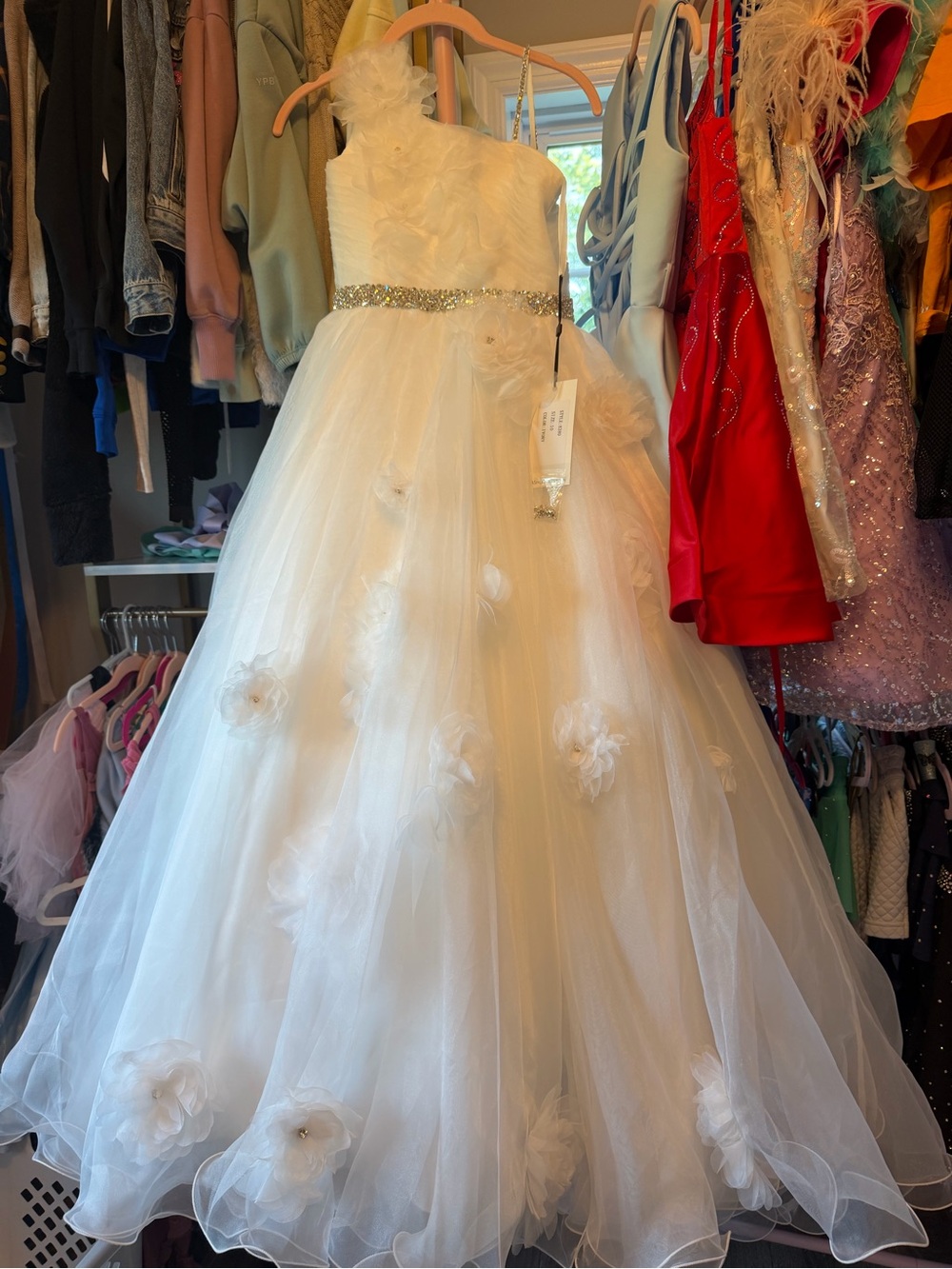 Girls' Ivory Tulle Flower-Appliqué Formal Dress with Sparkle Waist